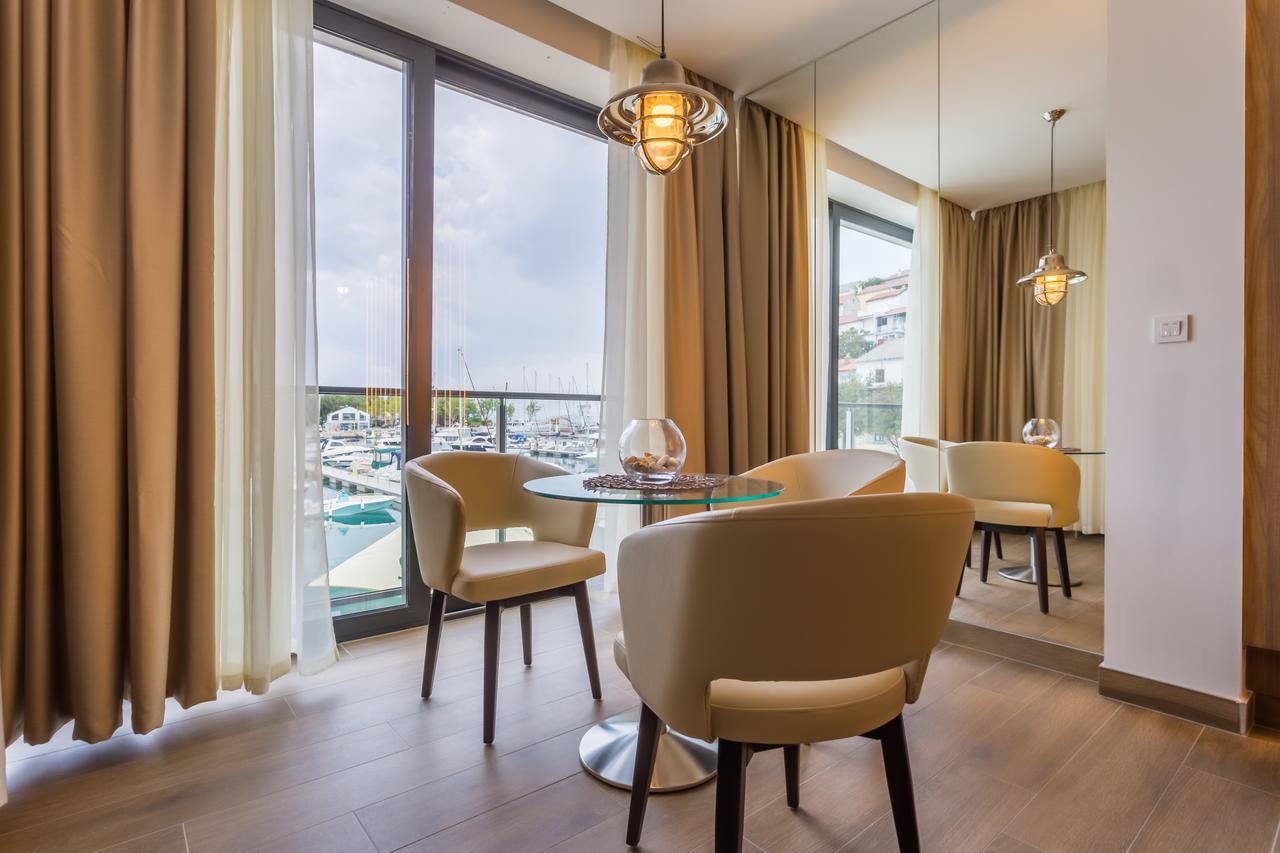 Apartments Marina Novi Novi Vinodolski Zewnętrze zdjęcie
